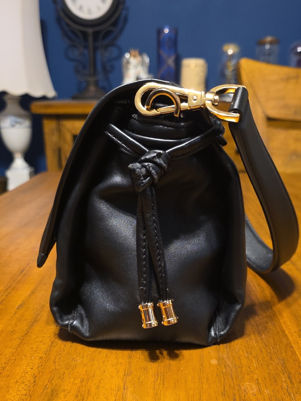 Michael Kors Black Leather Shoulder Bag - Picture 3 of 16